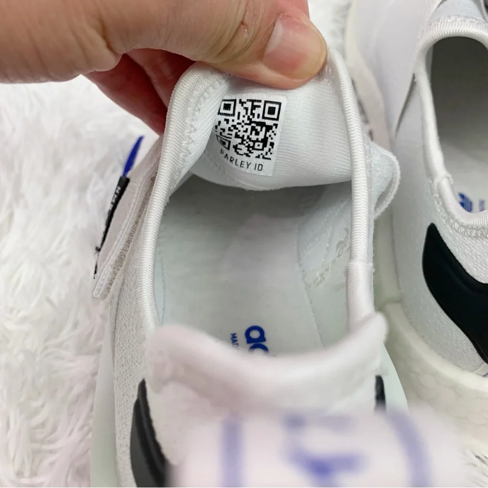 adidas women Originals NMD_R1 Strap cloud White Lucid Blue Core‎ Black shoes